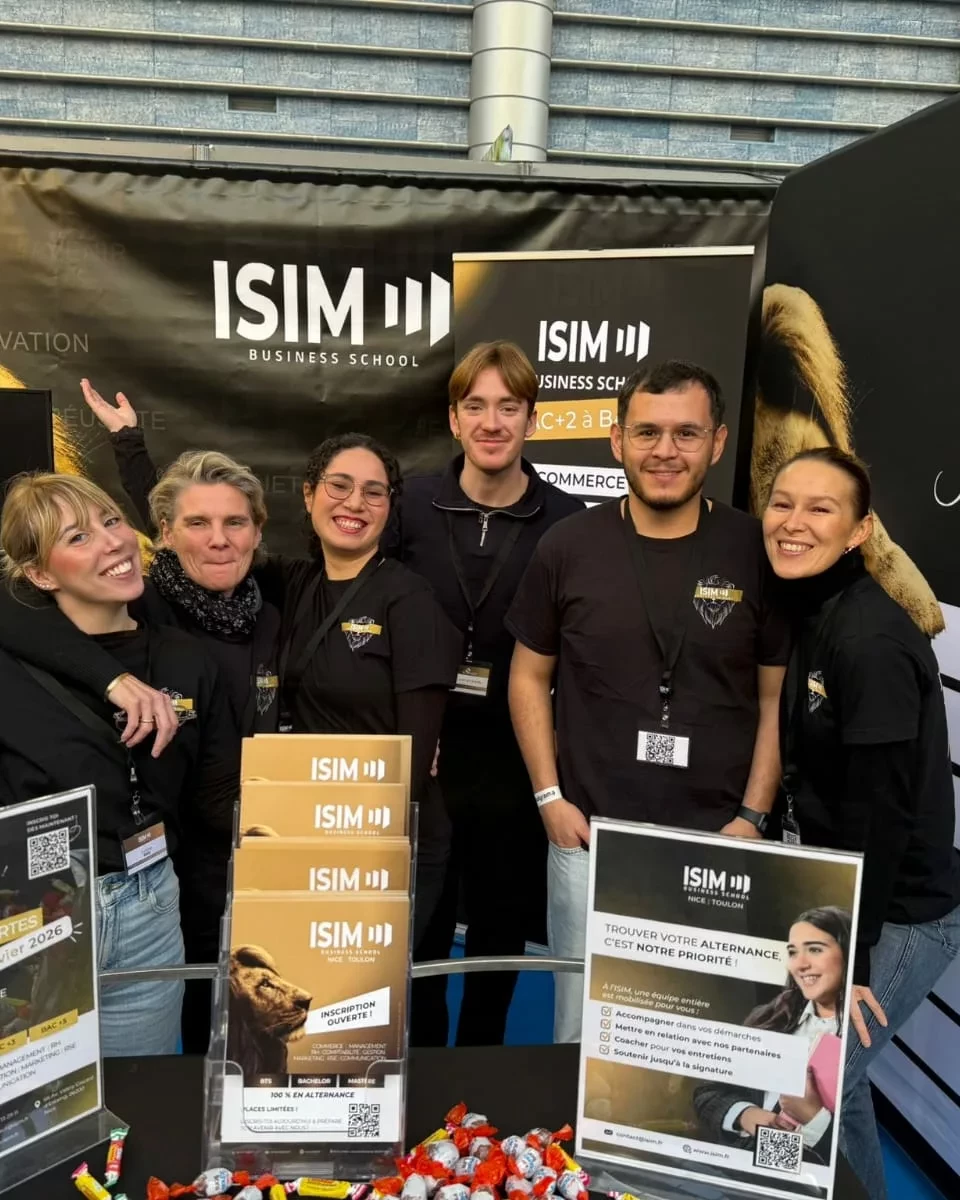 l'équipe ISIM au salon Studyrama